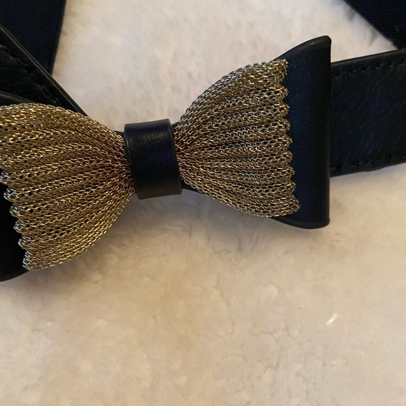 Double bow black and gold belt size Large - Picture 4 of 4